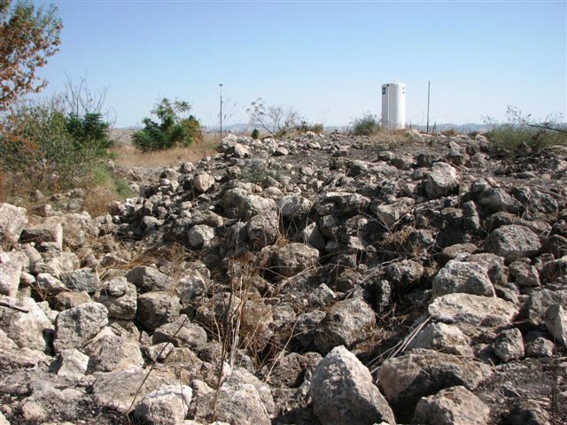 صورة لقرية سلبيت - فلسطين: : اناقض البيوت المدمرة - 2009
